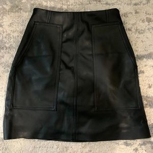 BNWT H&M Faux leather skirt